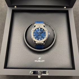 Hublot Classic Fusion Titanium Blue 38 mm 565.NX.7170.LR