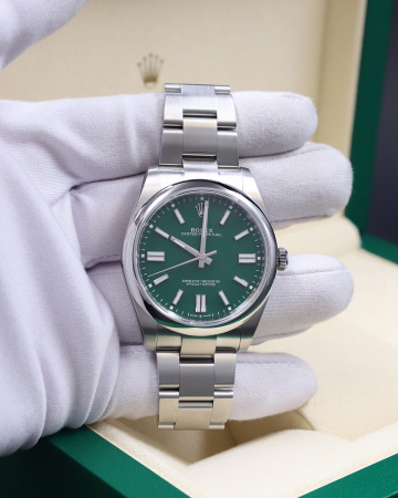 Rolex Oyster Perpetual 41 mm 124300