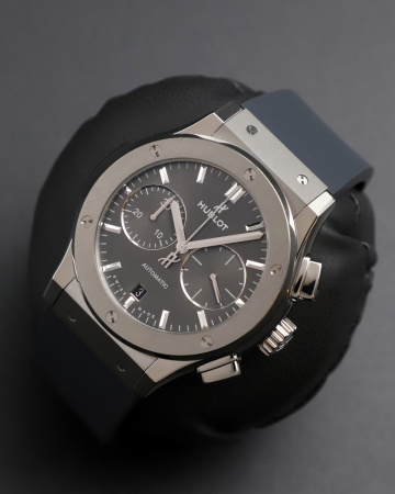 Hublot Classic Fusion Chronograph Titanium Racing Grey 45 mm 521.NX.7071.RX