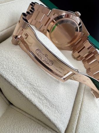 Rolex Day-Date 40 mm 228345