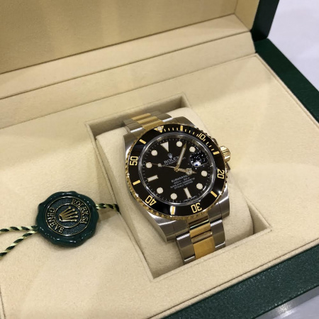 Rolex Submariner Date