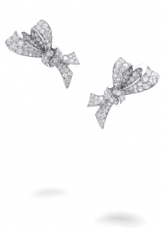 Серьги Graff Bow Pavé Diamond Stud Earrings RGE 1646