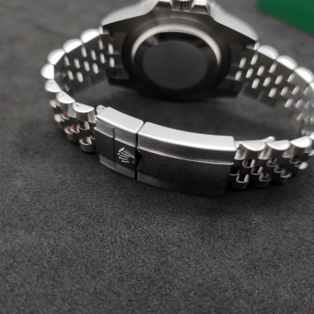 Rolex GMT-Master II 40 mm 126710 Steel Pepsi