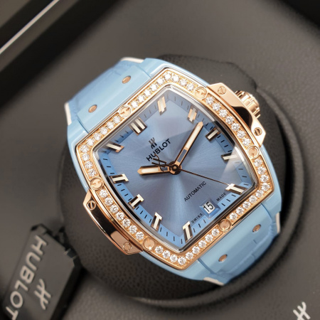 Hublot Spirit of Big Bang Light Blue Ceramic King Gold Diamonds 39 mm 665.EO.891L.LR.1204