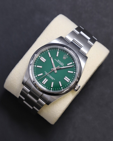 Rolex Oyster Perpetual 41 mm 124300