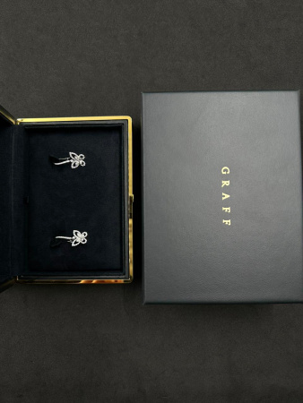Серьги Graff Butterfly Silhouette Diamond Drop Earrings RGE 1617