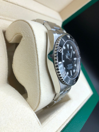 Rolex Submariner 40 mm 114060