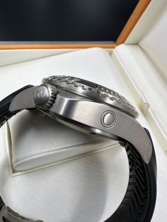 Girard-Perregaux Sea Hawk II Pro 3000 m 49941-21-631-HDBA