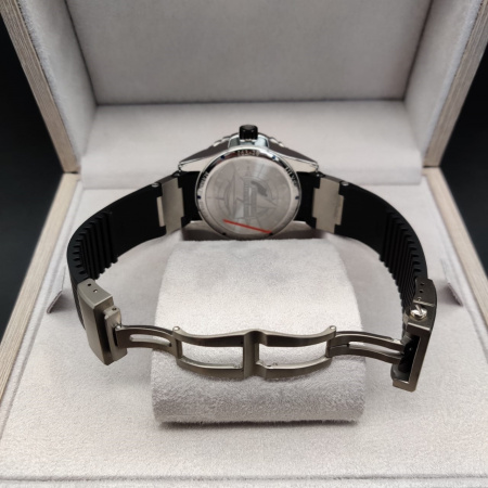 Ulysse Nardin Marine Diver 44 mm 263-10-3/92