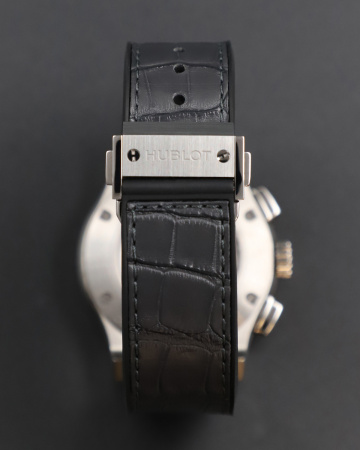 Hublot Classic Fusion Chronograph Titanium Racing Grey 42 mm 541.NX.7070.LR