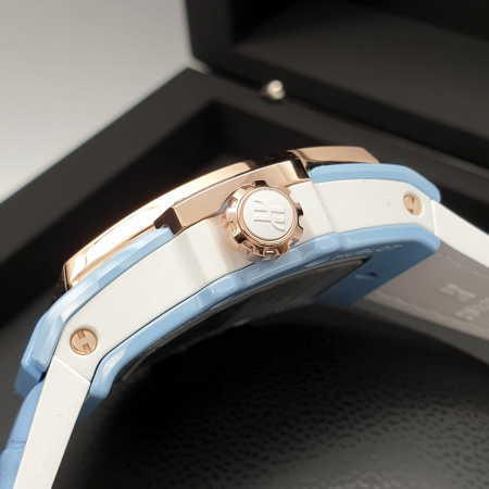 Hublot Spirit of Big Bang Light Blue Ceramic King Gold Diamonds 39 mm 665.EO.891L.LR.1204