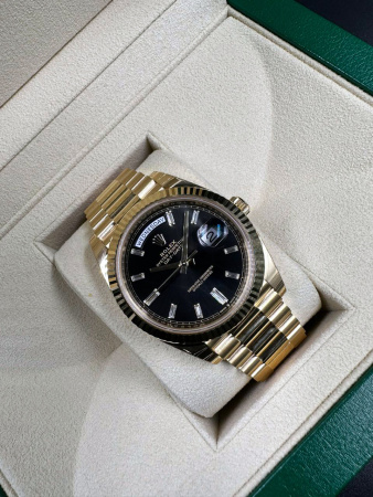Rolex Day-Date 40 mm 228238