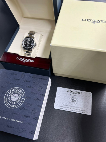 Longines HydroConquest 34 mm L3.340.4.56.6