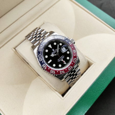 Rolex GMT-Master II 40 mm 126710 Steel Pepsi