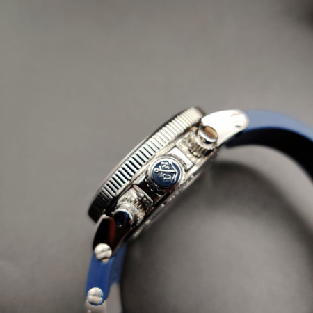 Ulysse Nardin Marine Chronograph Blue Seal 41 mm Limited Edition 353-68LE-3