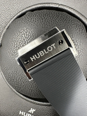 Hublot Classic Fusion Titanium Racing Grey 45 mm 511.NX.7071.RX
