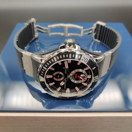 Ulysse Nardin Marine Diver 44 mm 263-10-3/92