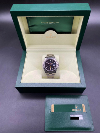 Rolex Oyster Explorer II 42 mm 216570