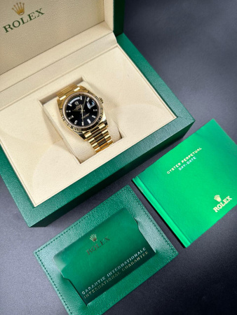 Rolex Day-Date 40 mm 228238