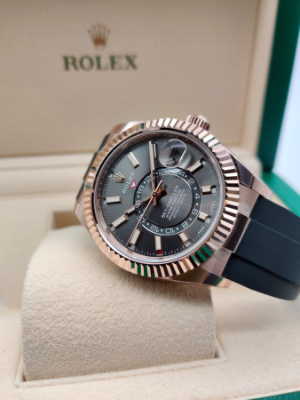 Rolex Sky-Dweller 42 mm 326235