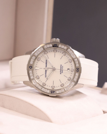 Ulysse Nardin Lady Diver 39 mm 8163-182B-3/10