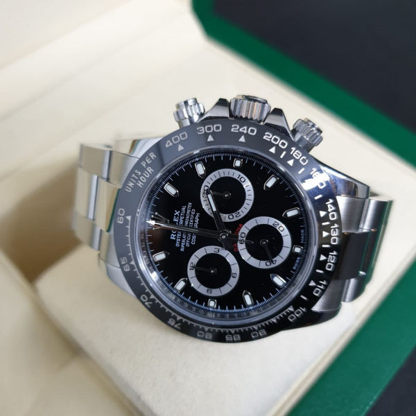 Rolex Cosmograph Daytona 40mm 116500 Cerachrom