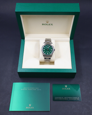 Rolex Oyster Perpetual 41 mm 124300