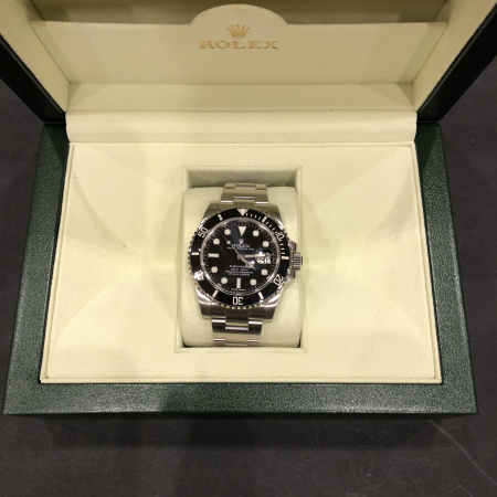 Rolex Submariner Date 40 mm 116610