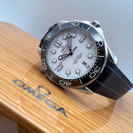 Omega Seamaster Diver 300M Co-Axial Master Chronometer 210.32.42.20.04.001