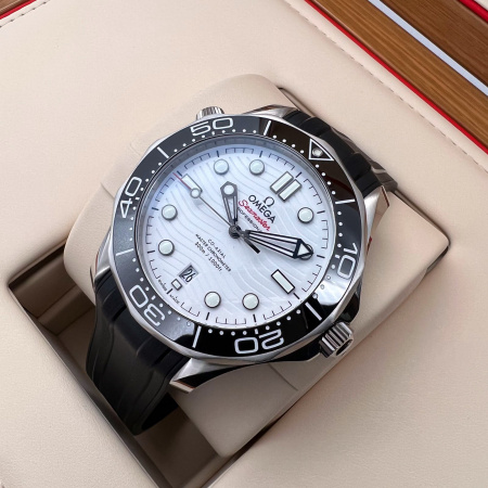Omega Seamaster Diver 300M Co-Axial Master Chronometer 210.32.42.20.04.001