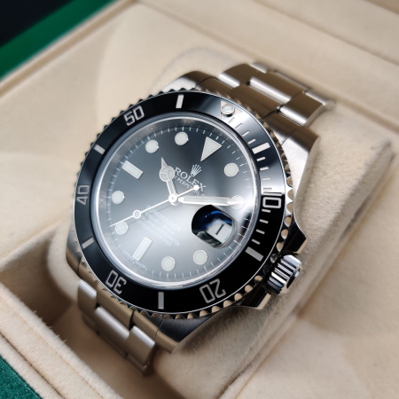 Rolex Submariner Date 40 mm 116610