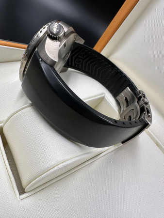 Girard-Perregaux Sea Hawk II Pro 3000 m 49941-21-631-HDBA