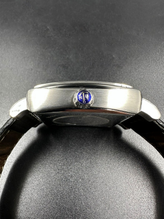 Ulysse Nardin Quadrato Dual Time 42 mm 243-92/632