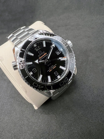 Omega Seamaster Planet Ocean 600m Co-Axial Master Chronometer 43.5 mm 215.30.44.21.01.001
