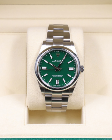 Rolex Oyster Perpetual 41 mm 124300