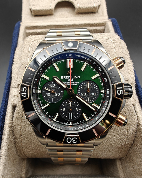 Breitling Super Chronomat B01 44 mm UB0136251L1U1