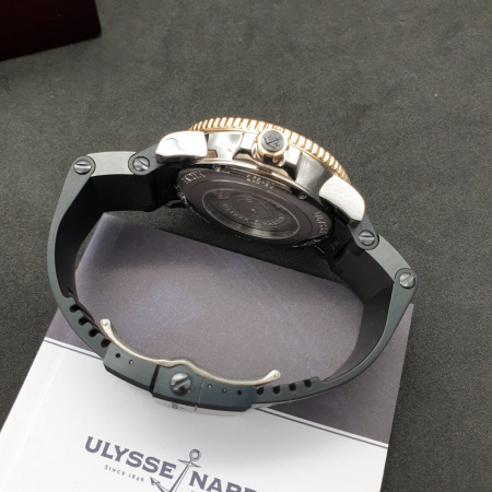 Ulysse Nardin Maxi Marine Diver Titanium 265-90-3C/92