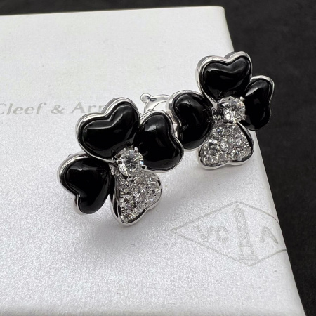 Серьги Van Cleef & Arpels Flora Cosmos VCARO5BW00