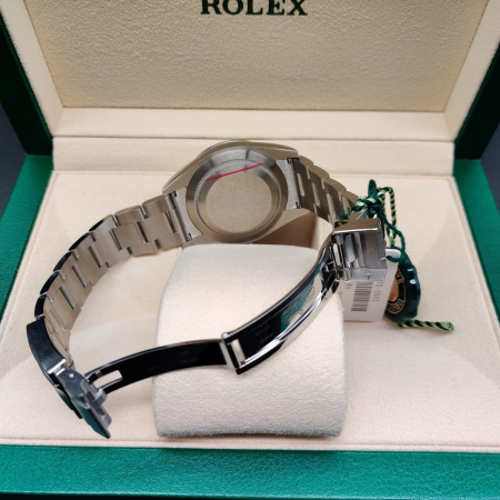 Rolex Explorer 39 mm 214270