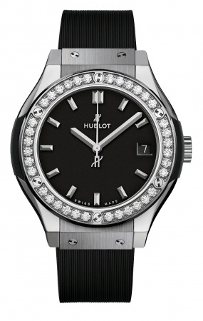 Hublot Classic Fusion Titanium 33 mm 581.NX.1170.RX