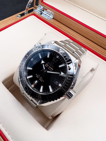 Omega Seamaster Planet Ocean 600m Co-Axial Master Chronometer 43.5 mm 215.30.44.21.01.001