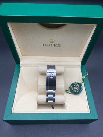 Rolex Explorer 39 mm 214270