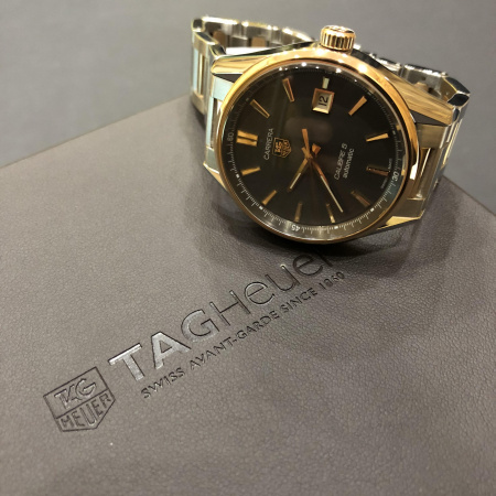 TAG Heuer Carrera