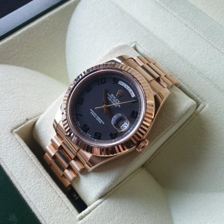 Rolex Day-Date II 41 mm 218235