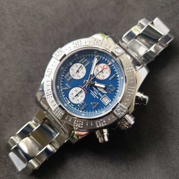 Breitling Avenger II A1338111/C870/170A