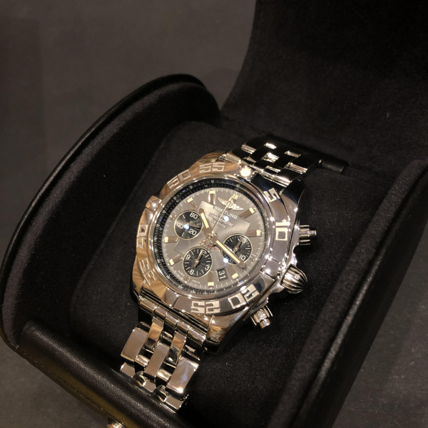 Breitling Chronomat 44 mm AB011012/F546/375A