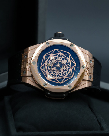 Hublot Big Bang Sang Bleu King Gold 45 mm 415.OX.1118.VR.MXM17