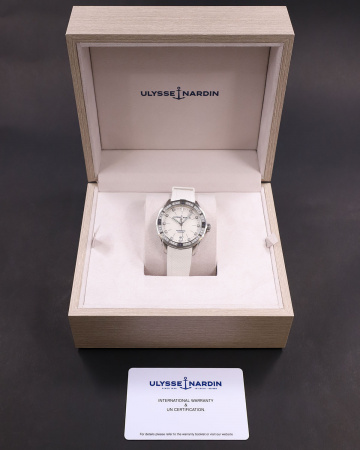 Ulysse Nardin Lady Diver 39 mm 8163-182B-3/10