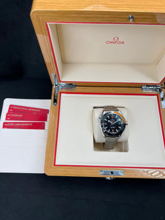 Omega Seamaster Planet Ocean 600m Co-Axial Master Chronometer 43.5 mm 215.30.44.21.01.002