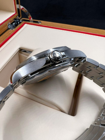 Omega Seamaster Diver 300M Co-Axial Master Chronometer 42 mm 210.30.42.20.04.001